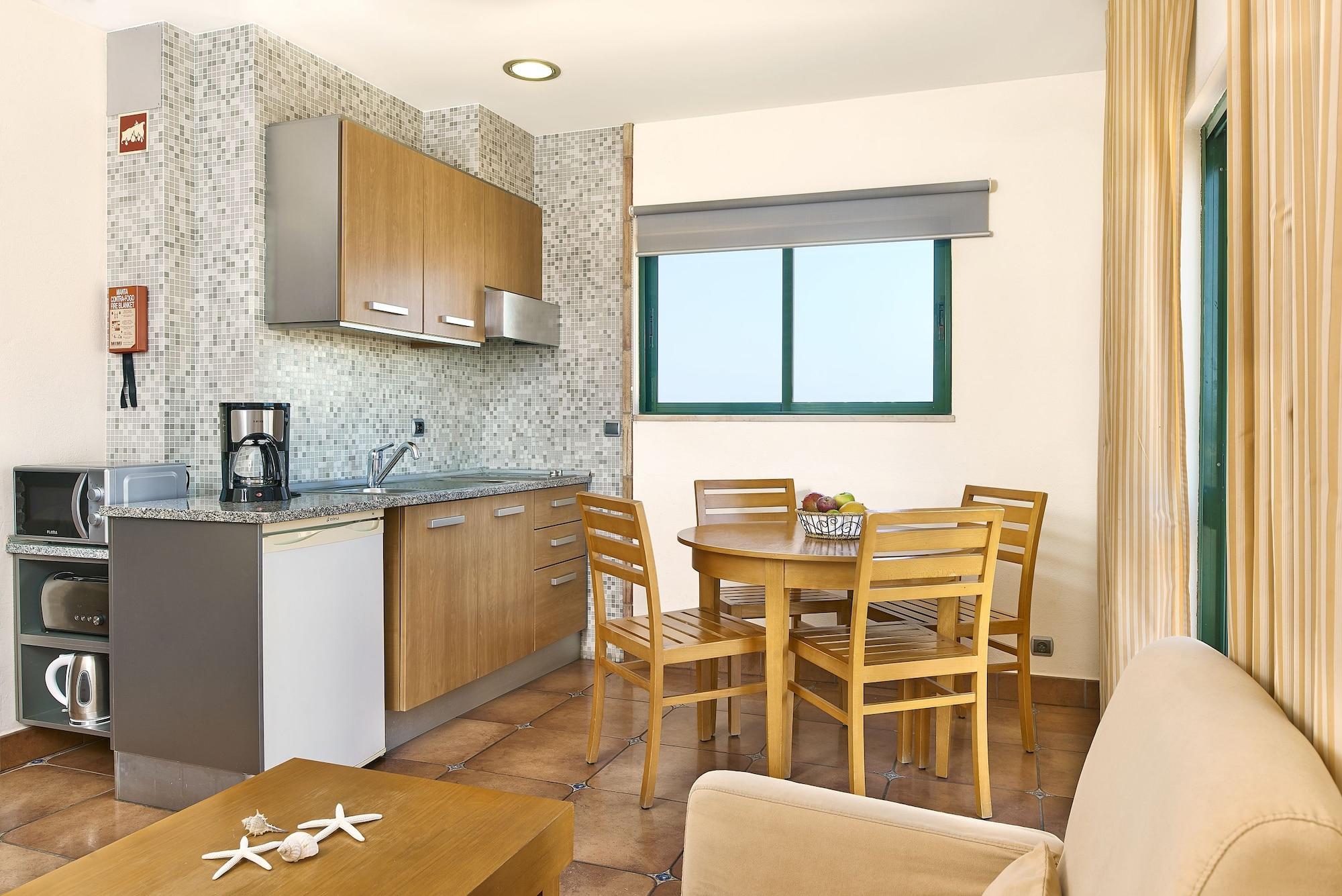 Apart-hotel Oceanus 4*